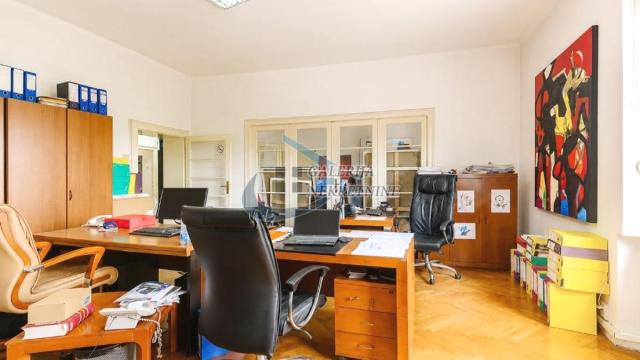 Stan, četvorosoban, Prodaja, 120m2, Andrićev venac, Stari grad, Andrićev venac