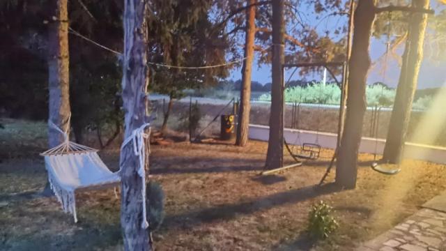 Kuća, Petosoban i veći, Prodaja, 150m2, Beljin, Okolno mesto, Beogradski put