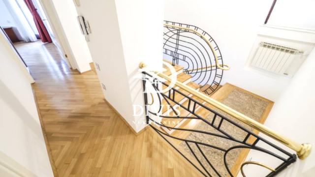 Kuća, četvorosoban, Izdavanje, 270m2, Bulevar Oslobođenja