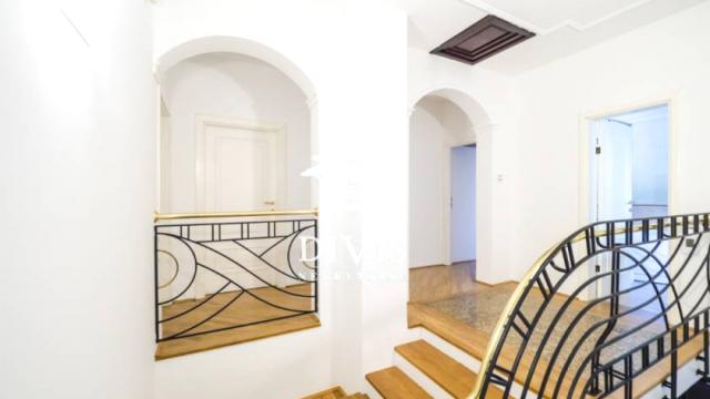 Kuća, četvorosoban, Izdavanje, 270m2, Bulevar Oslobođenja