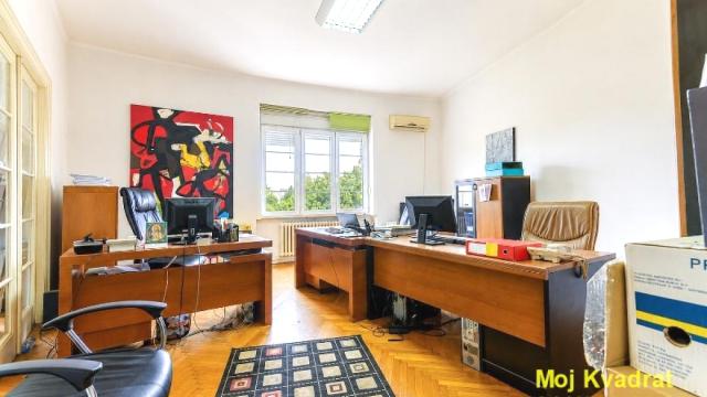 Stan, četvorosoban, Prodaja, 120m2, Andrićev venac, Stari grad, Andrićev venac