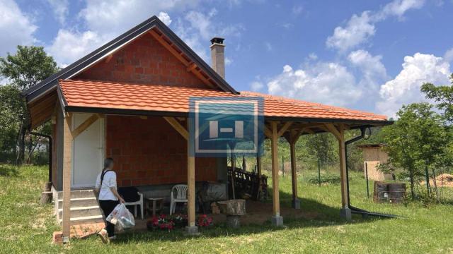 Kuća, Garsonjera, Prodaja, 20m2, Kalenovac, Okolno mesto, Jagodina