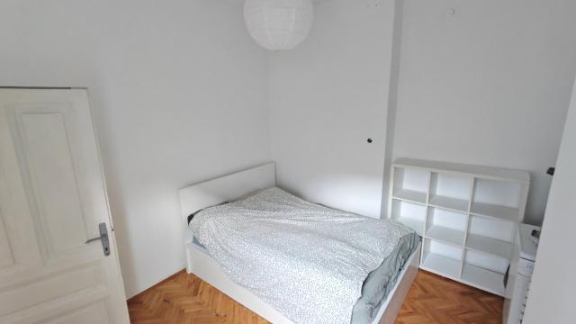 Stan, Trosoban, Izdavanje, 52m2, Karađorđeva