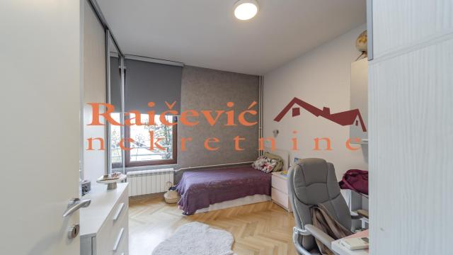 Stan, četvorosoban, Prodaja, 103m2, Dedinje, Savski venac, Koste Racina