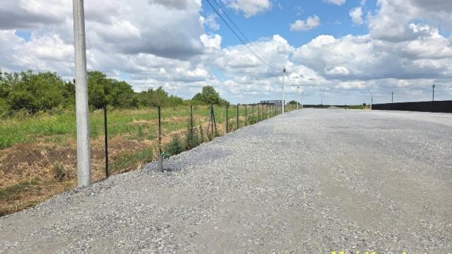 Plac, Izdavanje, m2, Surčin (mesto), Surčin, Vojvođanska