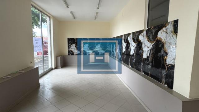 Poslovni prostor, Izdavanje, 59m2, Gradska lokacija, Ćuprija