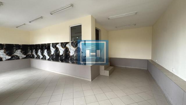 Poslovni prostor, Izdavanje, 59m2, Gradska lokacija, Ćuprija