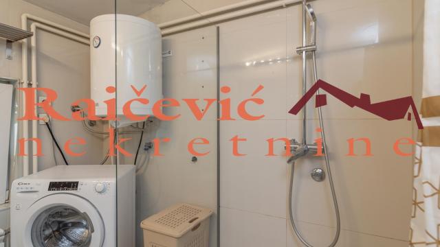 Stan, Trosoban, Prodaja, 82m2, Kalenić pijaca, Vračar, Topolska