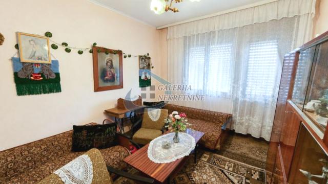 Kuća, četvorosoban, Prodaja, 240m2, Širi centar, Gradska lokacija, Carice Milice