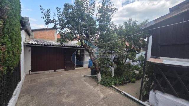 Kuća, četvorosoban, Prodaja, 240m2, Širi centar, Gradska lokacija, Carice Milice
