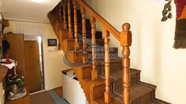 Kuća, četvorosoban, Prodaja, 240m2, Širi centar, Gradska lokacija, Carice Milice
