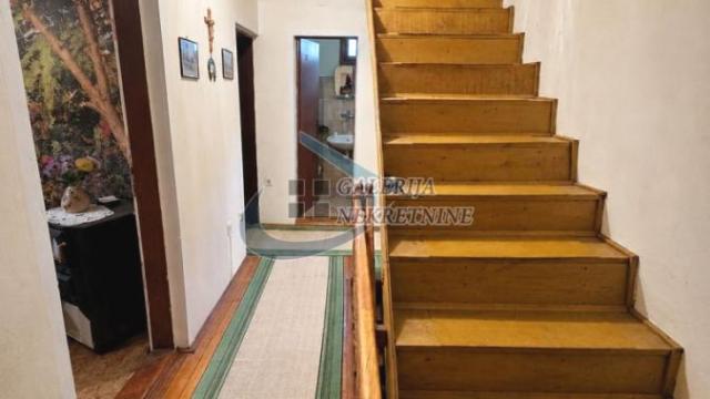 Kuća, četvorosoban, Prodaja, 240m2, Širi centar, Gradska lokacija, Carice Milice