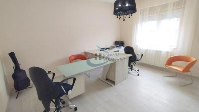 Stan, Izdavanje, 369m2, Dedinje, Savski venac, Diane Budisavljević