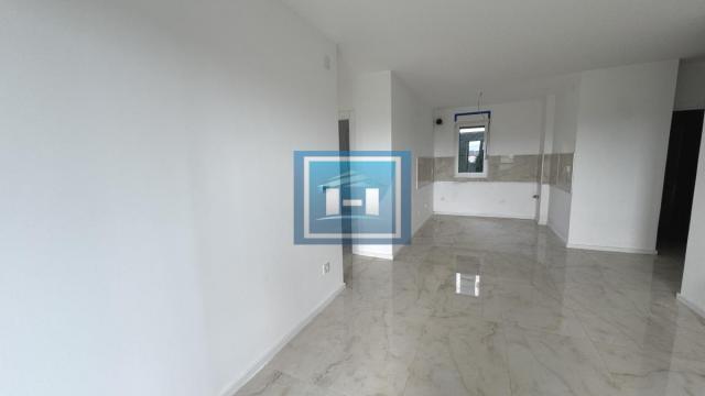Stan, Dvoiposoban, Prodaja, 60m2, Centar, Gradska lokacija, Ćuprija