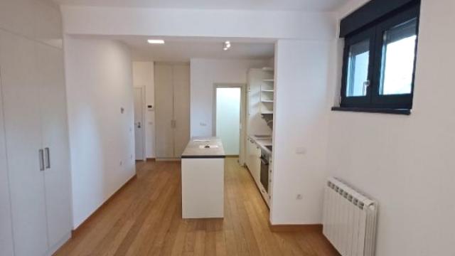 Poslovni prostor, Troiposoban, Izdavanje, 84m2, Kalenić pijaca, Vračar, Novopazarska