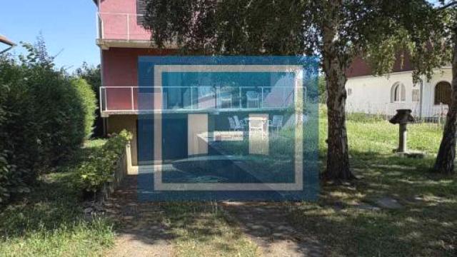Kuća, četvorosoban, Prodaja, 250m2, Kolonija, Gradska lokacija, Jagodina