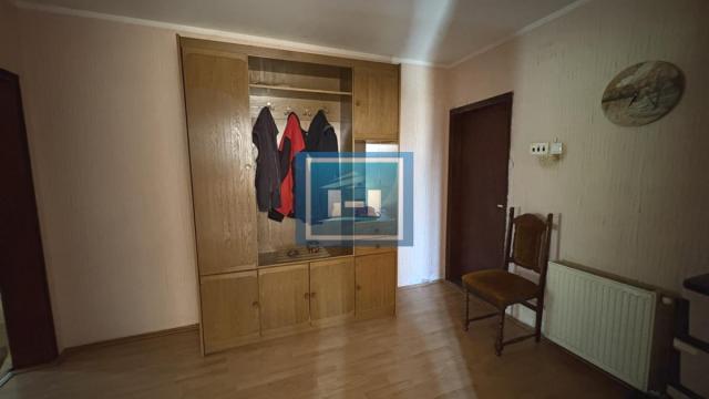 Kuća, četvorosoban, Prodaja, 250m2, Kolonija, Gradska lokacija, Jagodina