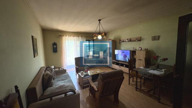 Kuća, četvorosoban, Prodaja, 250m2, Kolonija, Gradska lokacija, Jagodina