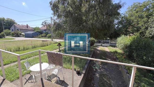 Kuća, četvorosoban, Prodaja, 250m2, Kolonija, Gradska lokacija, Jagodina