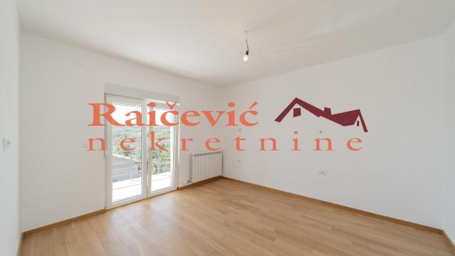 Stan, Trosoban, Prodaja, 82m2, Kaludjerica, Grocka, Kaludjerica