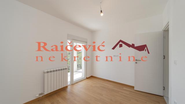Stan, Trosoban, Prodaja, 82m2, Kaludjerica, Grocka, Kaludjerica