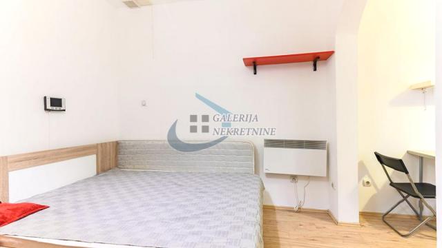Stan, Garsonjera, Prodaja, 23m2, Čubura, Vračar, Cerska