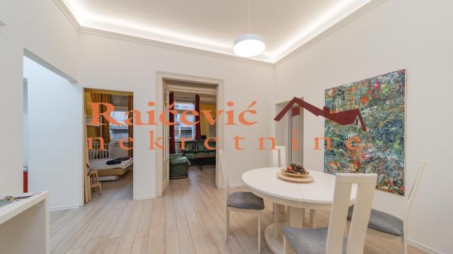Stan, četvorosoban, Prodaja, 82m2, Centar, Stari grad, Dositejeva