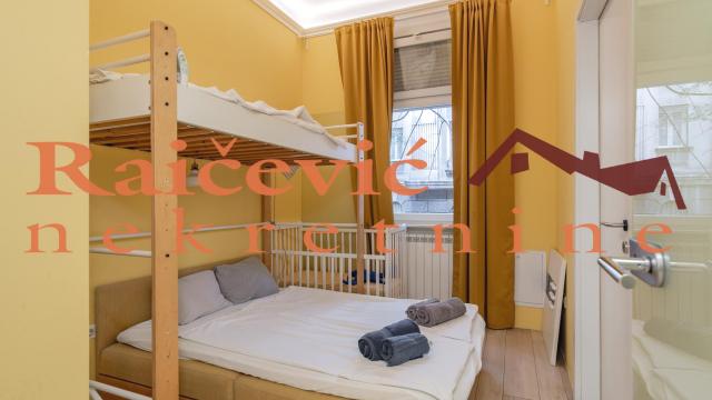 Stan, četvorosoban, Prodaja, 82m2, Centar, Stari grad, Dositejeva