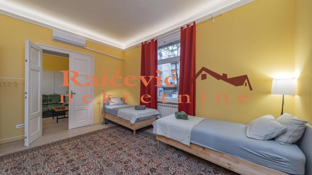 Stan, četvorosoban, Prodaja, 82m2, Centar, Stari grad, Dositejeva