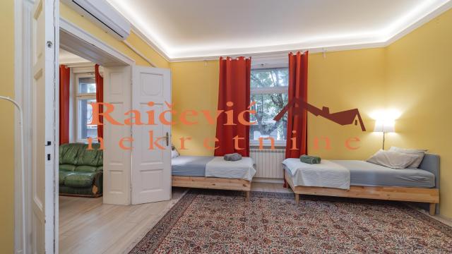 Stan, četvorosoban, Prodaja, 82m2, Centar, Stari grad, Dositejeva