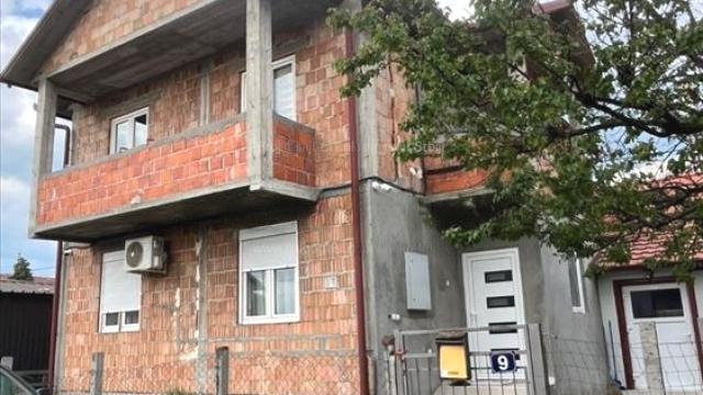 Kuća, Petosoban i veći, Prodaja, 142m2, Batajnica, Zemun, Despota Ivanisa