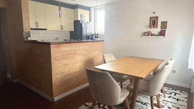 Kuća, Petosoban i veći, Prodaja, 142m2, Batajnica, Zemun, Despota Ivanisa