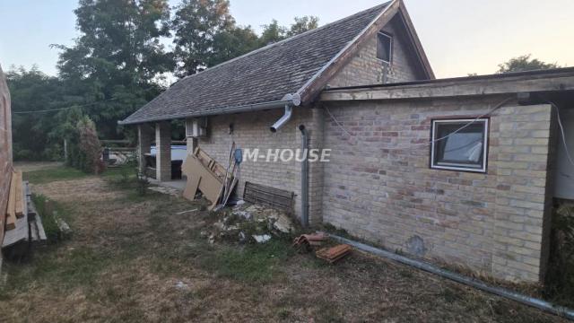 Kuća, Dvosoban, Prodaja, 50m2, Širi centar, Gradska lokacija, Apatin