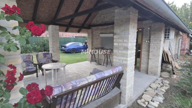 Kuća, Dvosoban, Prodaja, 50m2, Širi centar, Gradska lokacija, Apatin