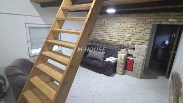 Kuća, Dvosoban, Prodaja, 50m2, Širi centar, Gradska lokacija, Apatin