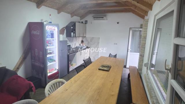 Kuća, Dvosoban, Prodaja, 50m2, Širi centar, Gradska lokacija, Apatin
