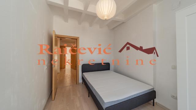 Stan, Dvosoban, Prodaja, 68m2, Centar, Stari grad, Kapetan Misina