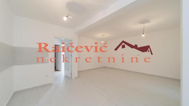 Stan, Trosoban, Prodaja, 82m2, Kaludjerica, Grocka, Kaludjerica