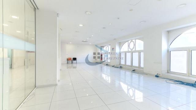 Poslovni prostor, Trosoban, Izdavanje, 190m2, Terazije, Stari grad, Terazije
