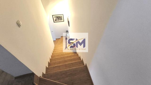 Kuća, Petosoban, Izdavanje, 250m2, FON - Bilećka, Voždovac, Bilećka