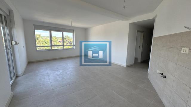 Stan, Trosoban, Prodaja, 78m2, Centar, Gradska lokacija, Paraćin