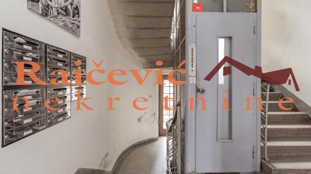 Stan, četvorosoban, Prodaja, 113m2, Centar, Stari grad, Vlajkoviceva