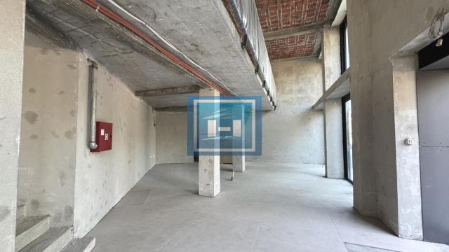 Poslovni prostor, Izdavanje, 215m2, Centar, Gradska lokacija, Paraćin