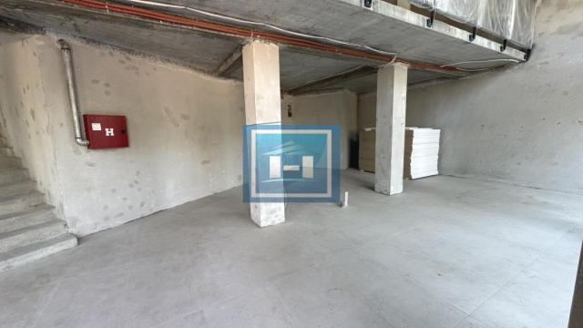 Poslovni prostor, Izdavanje, 240m2, Centar, Gradska lokacija, Paraćin
