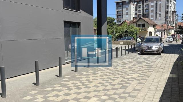 Poslovni prostor, Izdavanje, 255m2, Centar, Gradska lokacija, Paraćin