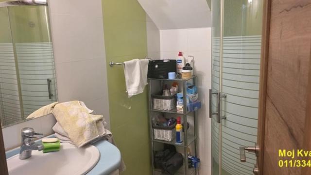 Stan, Trosoban, Prodaja, 74m2, Blok 70 (kineski tržni centar), Novi Beograd, Jurija Gagarina