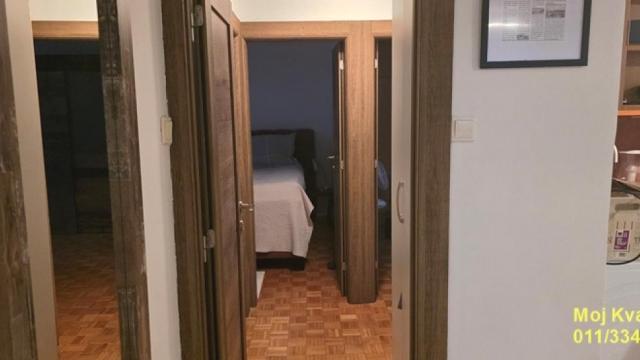 Stan, Trosoban, Prodaja, 74m2, Blok 70 (kineski tržni centar), Novi Beograd, Jurija Gagarina