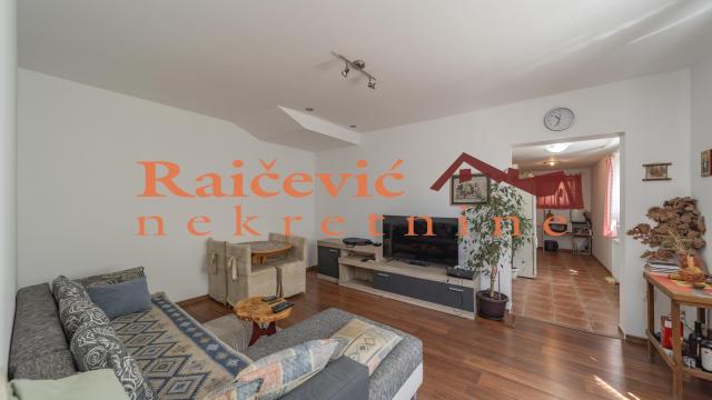 Kuća, Prodaja, 260m2, Resnik, Rakovica, Aleksandra Vojinovica