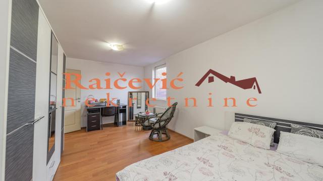 Kuća, Prodaja, 260m2, Resnik, Rakovica, Aleksandra Vojinovica