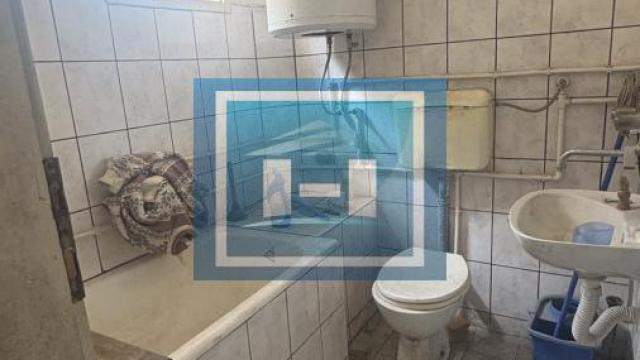 Kuća, Petosoban, Prodaja, 300m2, Kolonija, Gradska lokacija, Jagodina